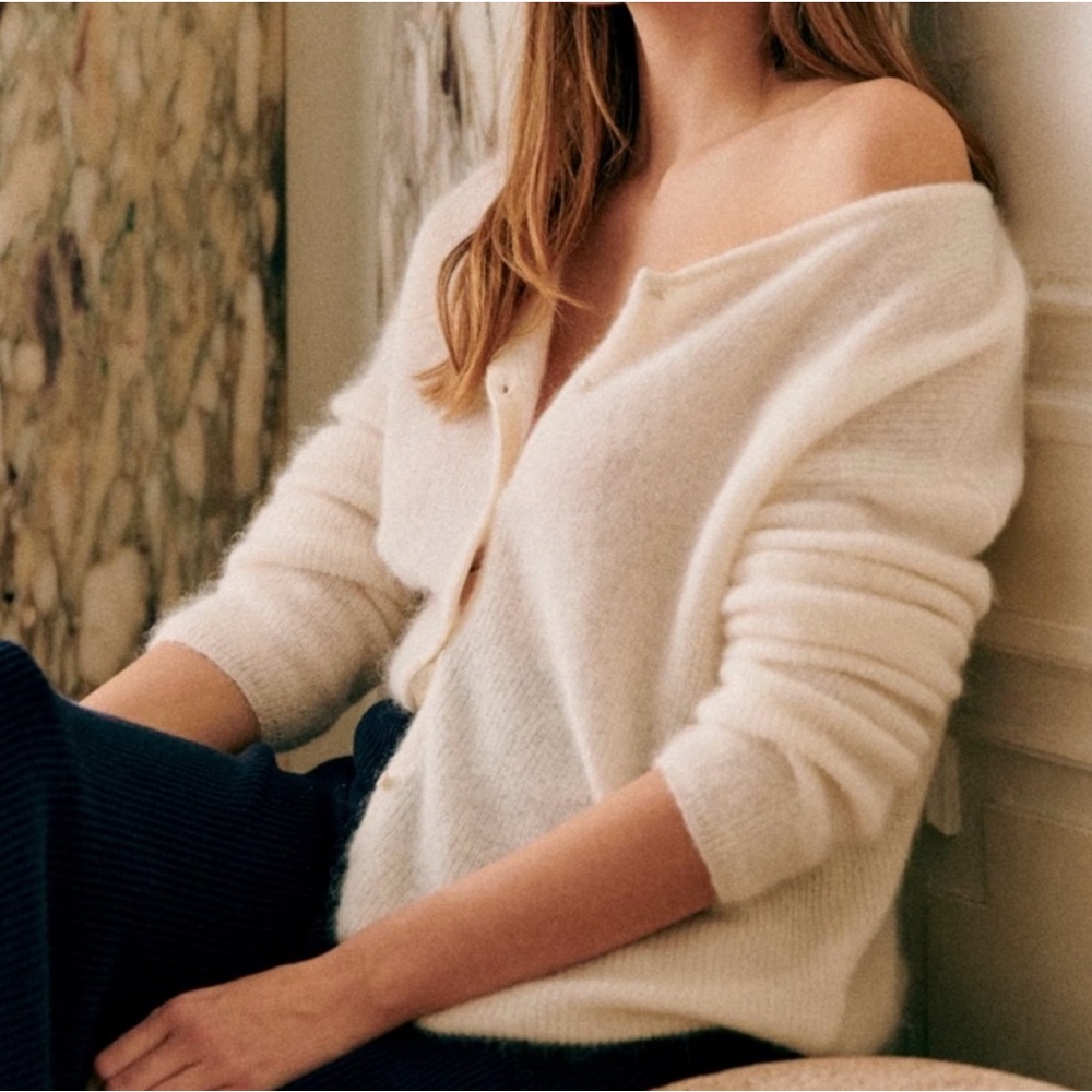 Elegant Sezane Off-White Women's Sweater